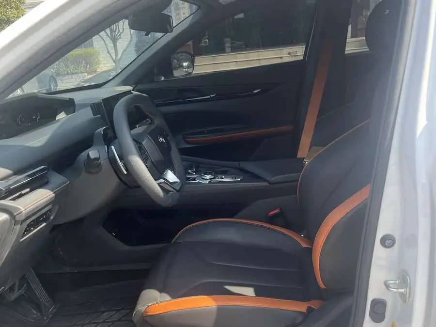 Changan UNI-V 2024 1.5T High Energy Version