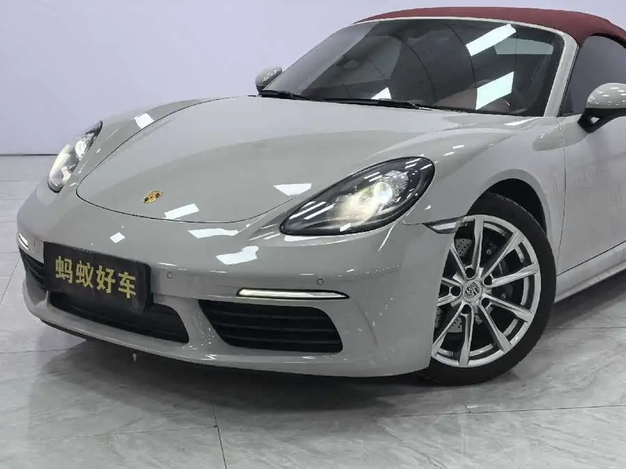 Porsche 718 2022 Model Boxster 2.0T