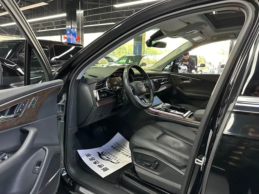 Audi Q7 2021 55 TFSI quattro S line Sport