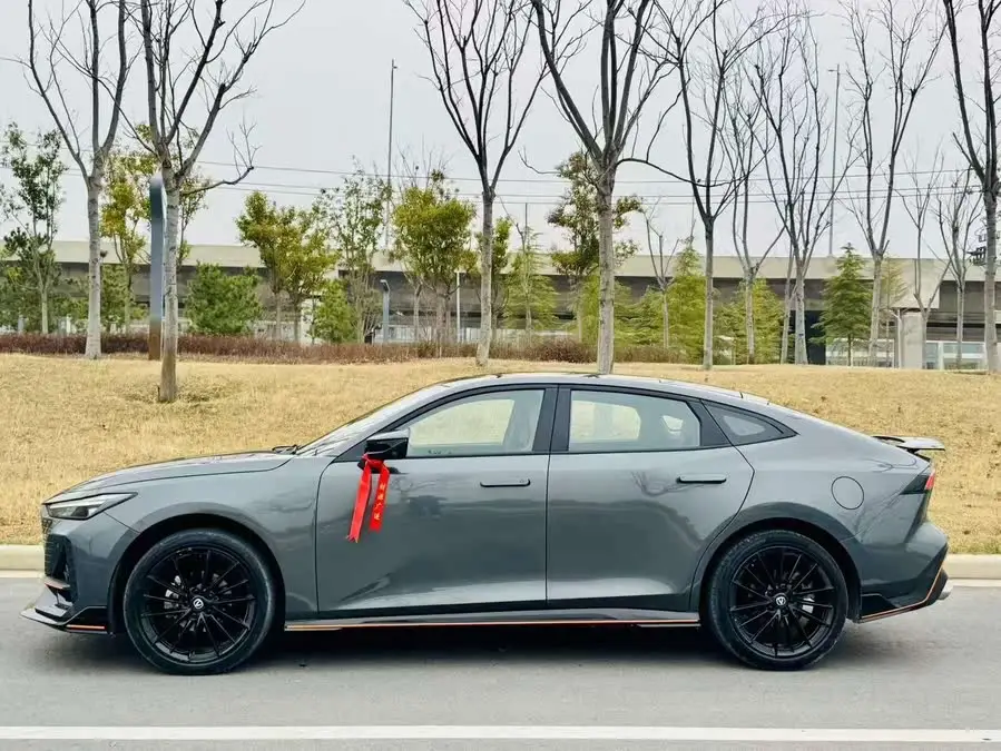 Changan UNI-V 2023 1.5T Sport Edition