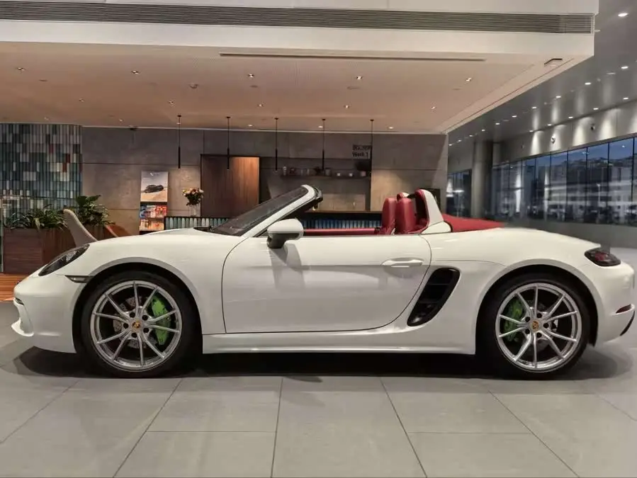 Porsche 718 Boxster 2.0T 2022
