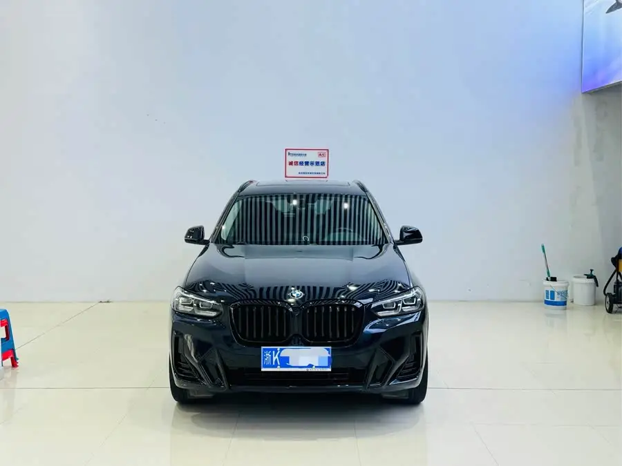 BMW X3 2022 xDrive30i Leading Model M Night Package