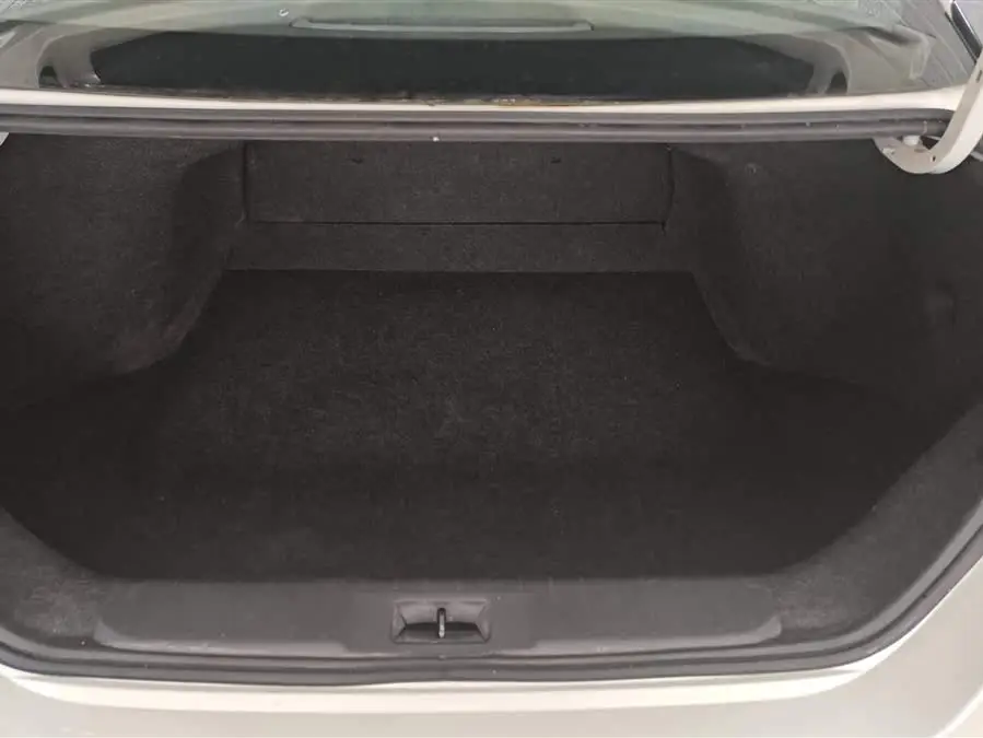 2021 نيسان سيلفي 1.6 لتر XL CVT إصدار الاستمتاع