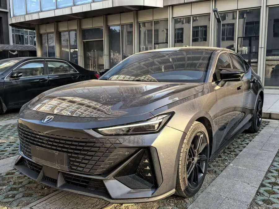 Changan UNI-V 2023 1.5T Premium