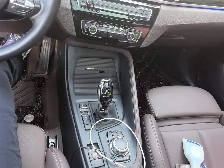 BMW X1 2022 sDrive25Li Leading Edition