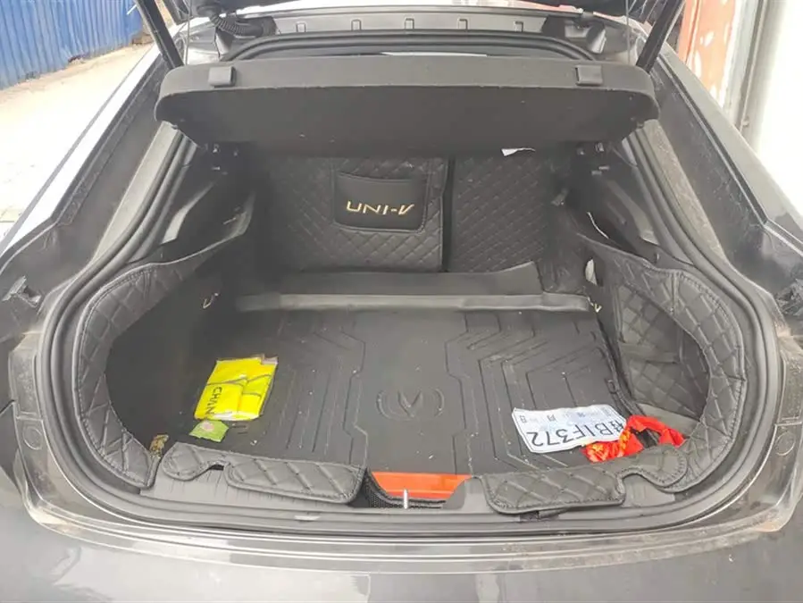 Changan UNI-V 2023 1.5T Sport Version