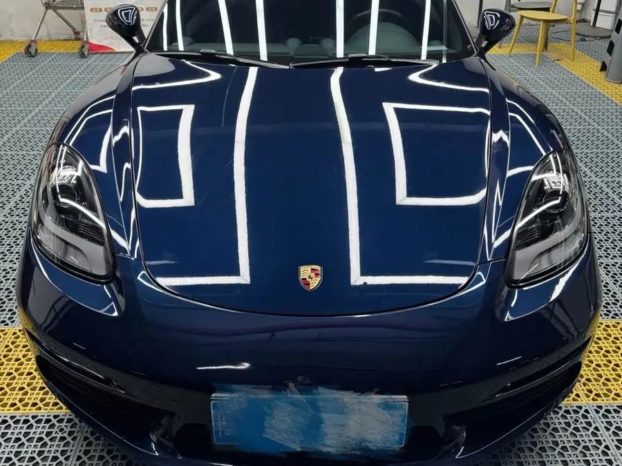 Porsche 718 2020 Model Boxster 2.0T