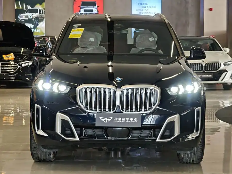 BMW X5 2023 xDrive 40Li M Sport Package