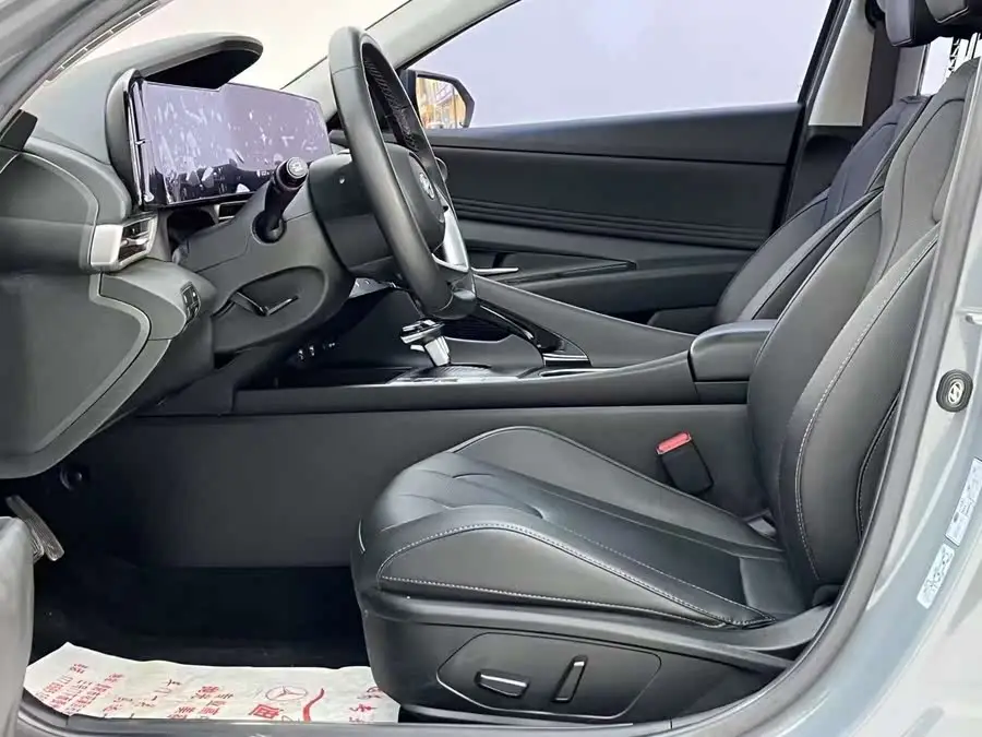 إيلانتر 2021 1.5 لتر CVT LUX النسخة الفاخرة