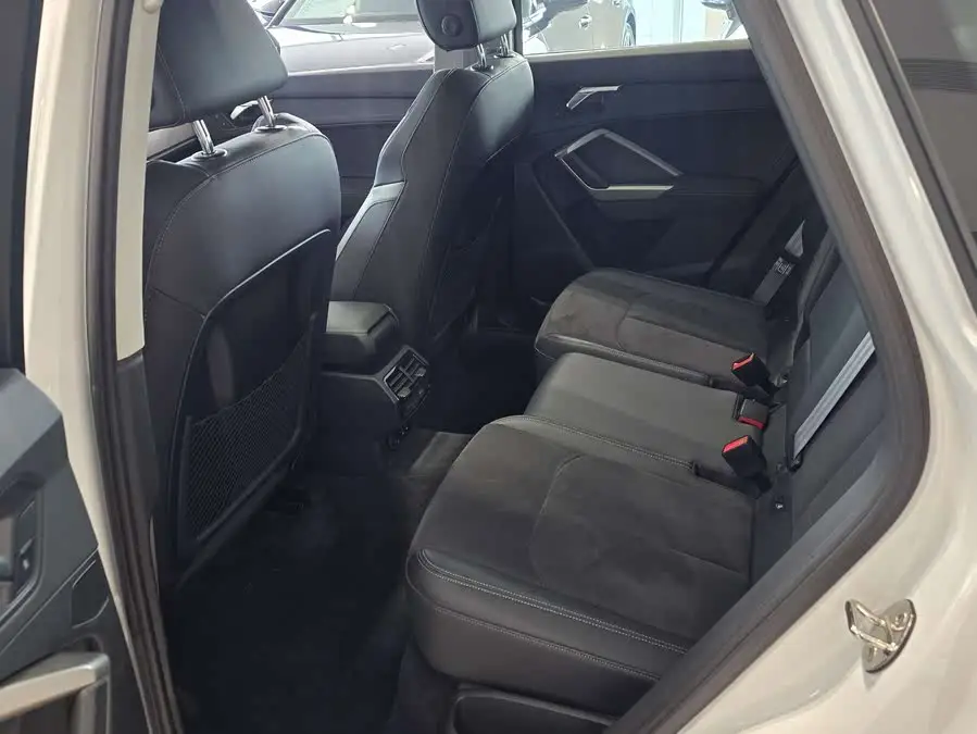 Audi Q3 2023 35 TFSI Progressiv Dynamic (1.4T)