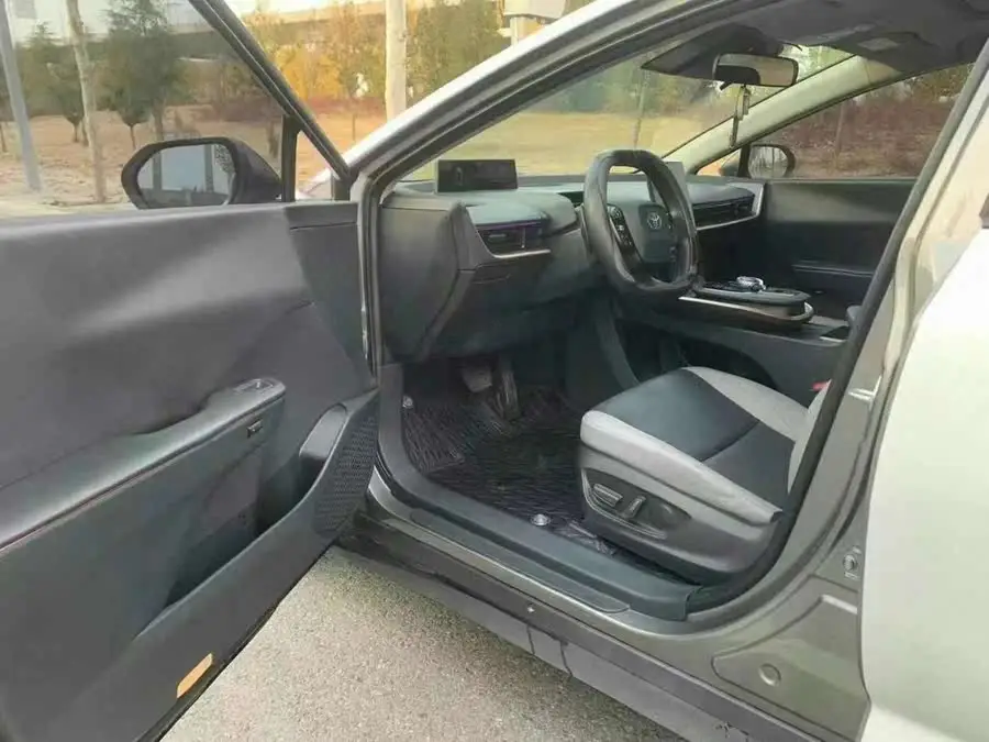 تويوتا bZ3 طراز 2023 616 كم مدى طويل PRO