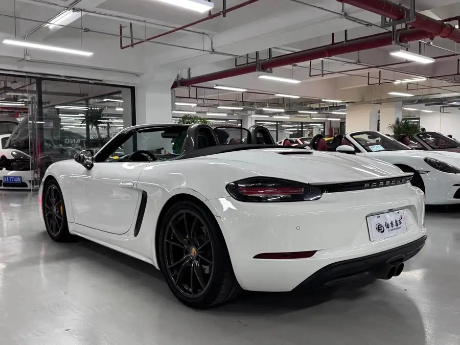Porsche 718 2019 Boxster T 2.0T