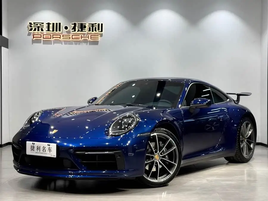 بورش 911 2023 كاريرا 3.0T