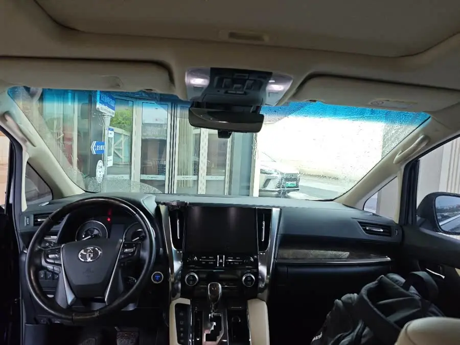 ألڤارد 2021 هايبرد 2.5 لتر النسخة المميزة