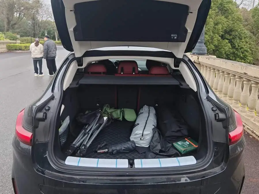 بي إم دبليو X4 2022 xDrive 25i حزمة M الرياضية