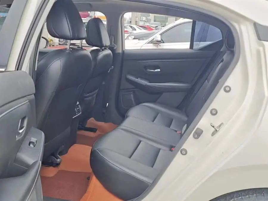 2020 نيسان سيلفي إعادة تصميم 1.6 لتر XL CVT نسخة الاستمتاع