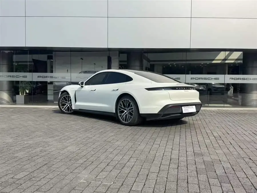 تايكان 2020 موديل