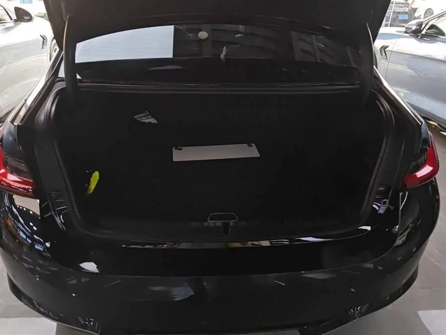 بي إم دبليو i3 2022 eDrive 35 L