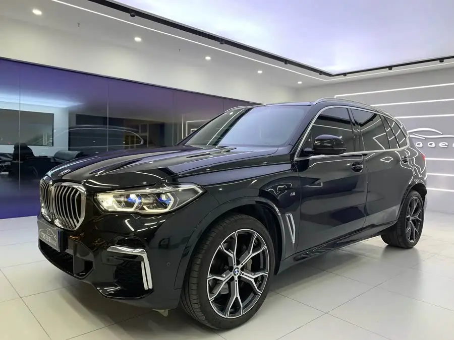 بي إم دبليو X5 2022 تعديل xDrive 40Li حزمة رياضية M