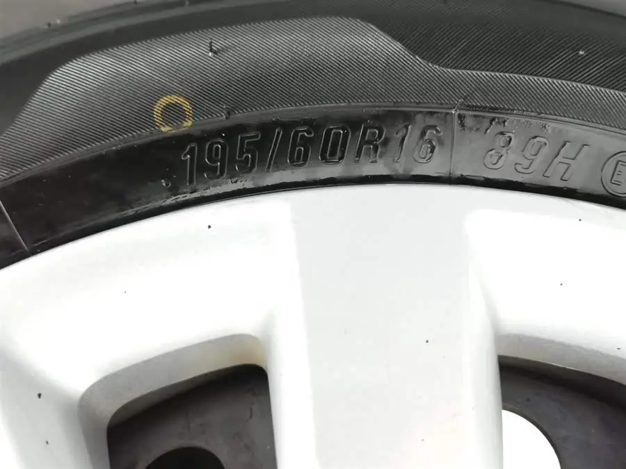 2021 نيسان سيلفي كلاسيك 1.6XE CVT نسخة الراحة