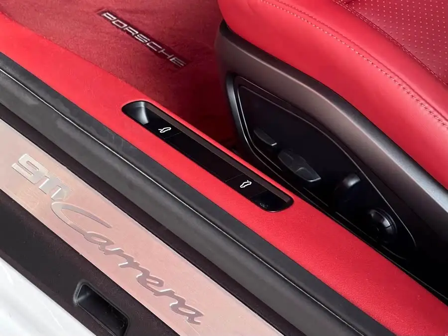 بورش 911 2023 كاريرا 3.0T