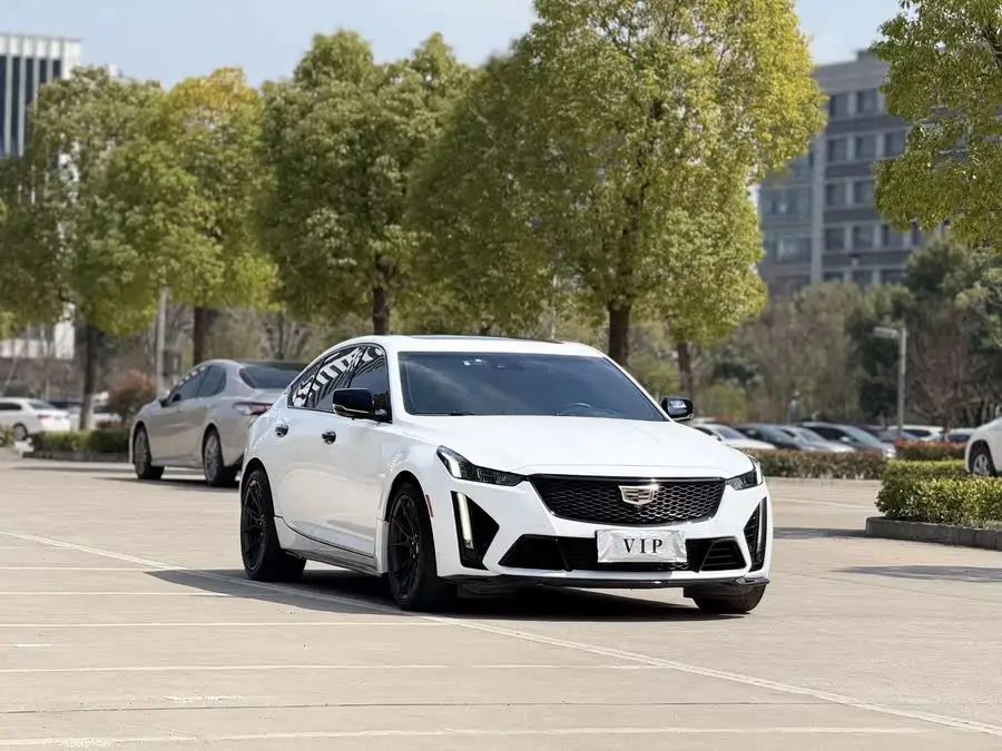 كاديلاك CT5 2022 28T بلاتينيوم