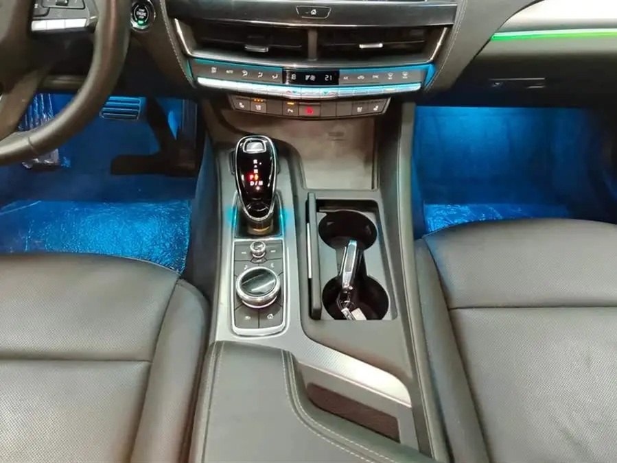 كاديلاك CT5 2022 28T الفاخرة