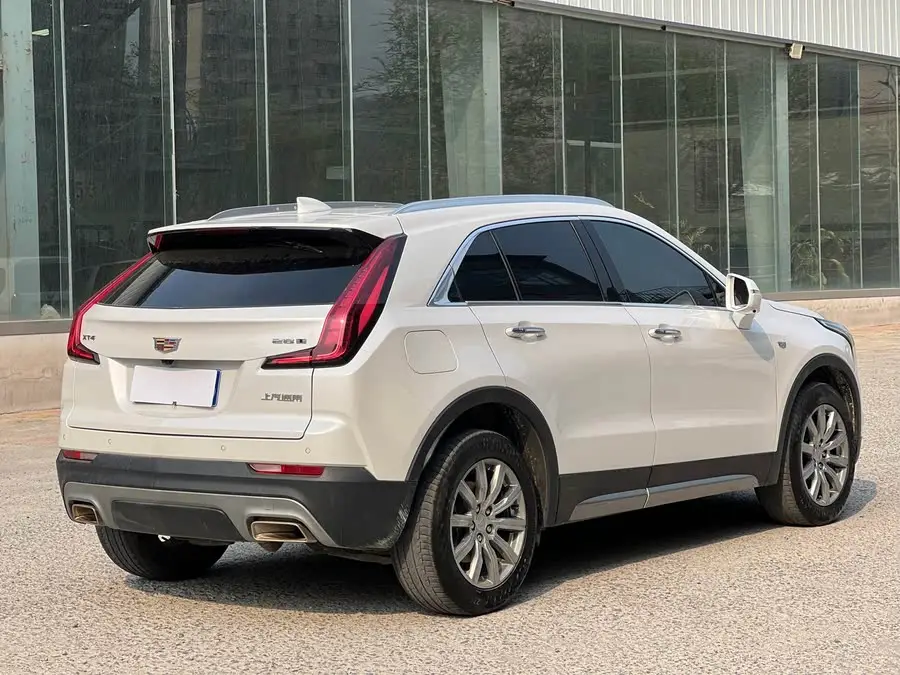 Cadillac XT4 2021 28T Luxury FWD