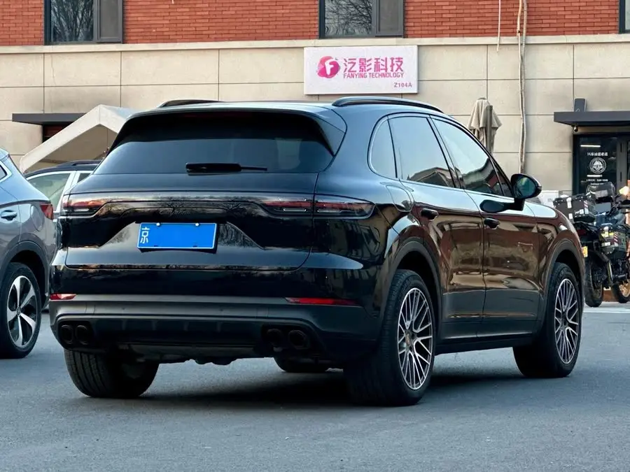 2022 Cayenne Cayenne 3.0T Platinum Edition