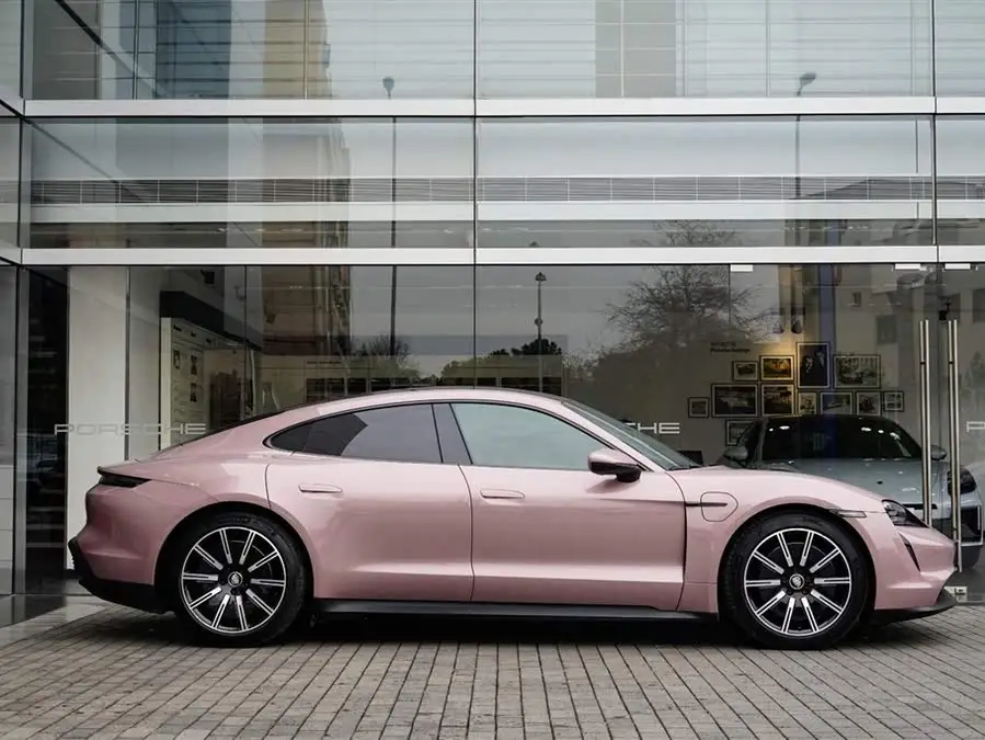 تايكان 2020 موديل