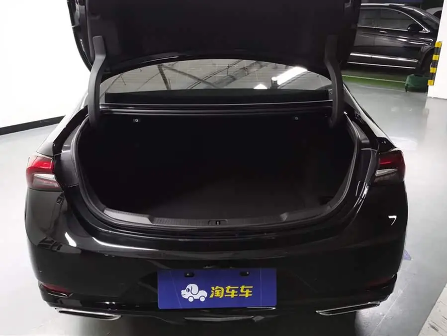 بايك لاكروس 2022 652T فاخر