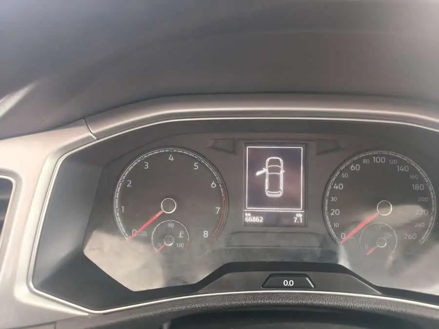 T-ROC 2020 Model 230 TSI DSG Two-Wheel Drive Entry Level