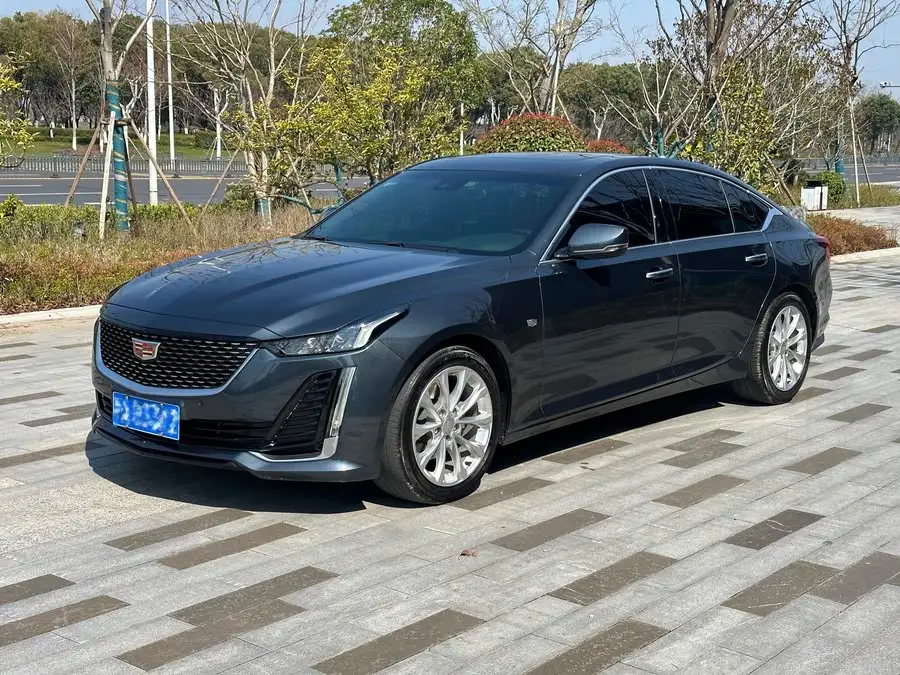 كاديلاك CT5 2021 28T فاخرة