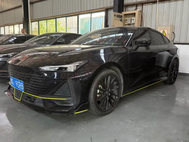 Changan UNI-V 2022 1.5T Sport Edition