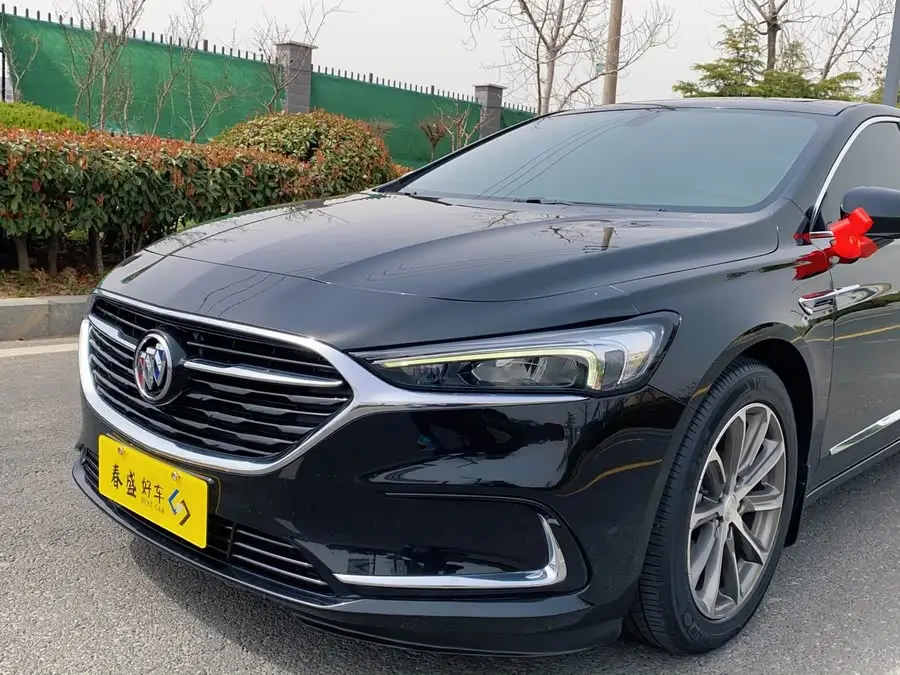 بيوك لاكروس 2021 652T فاخرة