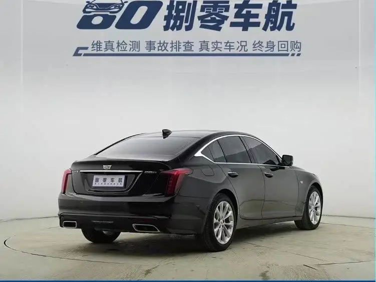 كاديلاك CT5 2022 28T إصدار فاخر (النسخة القياسية)