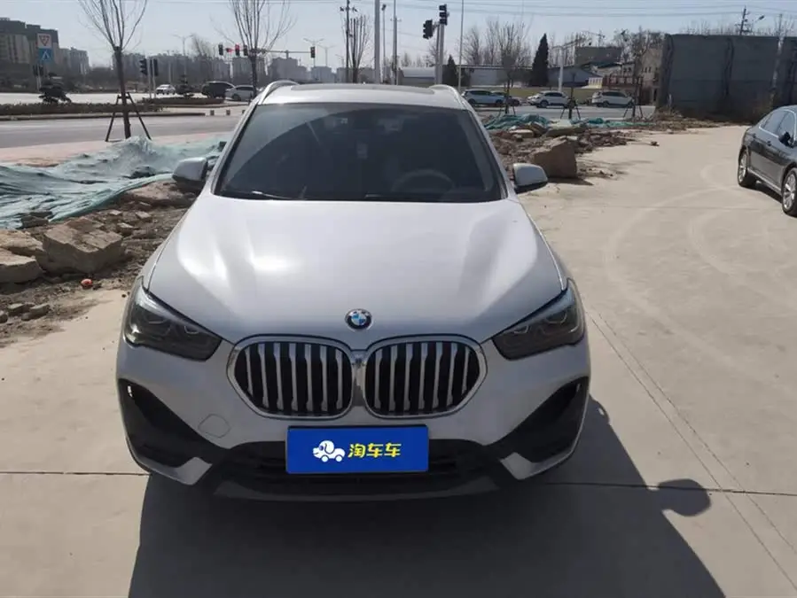 بي إم دبليو X1 2021 sDrive25Li الطراز المتقدم