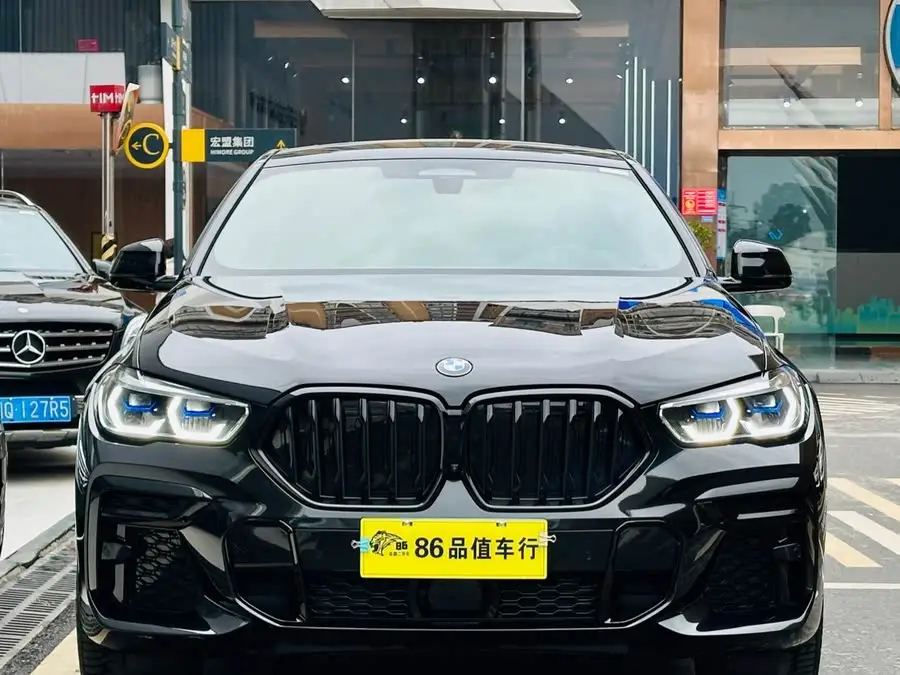 بي إم دبليو X6 2022 طراز تحديث II xDrive40i الفاخر حزمة M الرياضية
