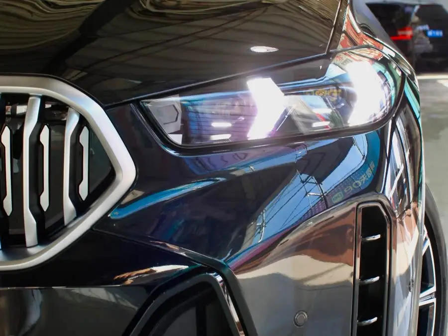 بي إم دبليو X6 2023 xDrive30i حزمة M الرياضية