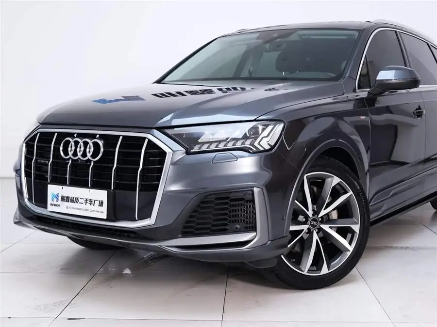 2021 Audi Q7 55 TFSI quattro S line Sport