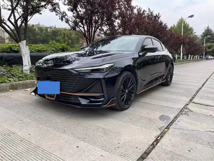 Changan UNI-V 2022 1.5T Sport Edition
