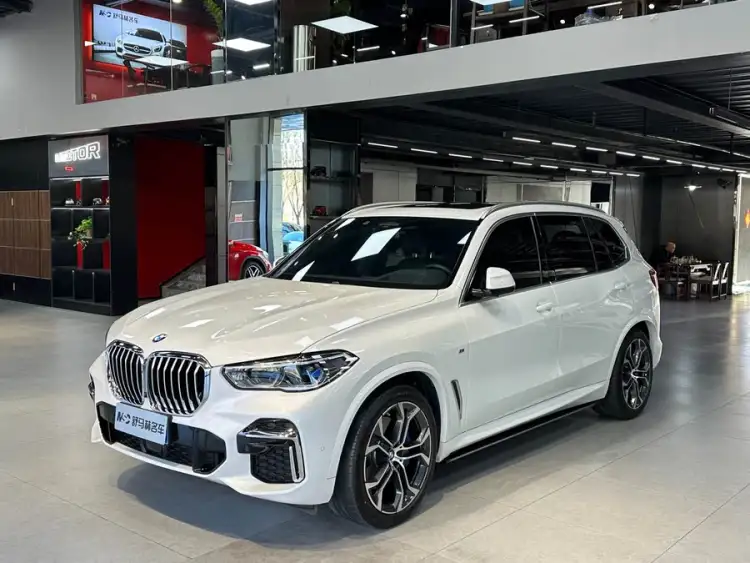 BMW X5 2022 xDrive 40Li Exclusive M Sport Package