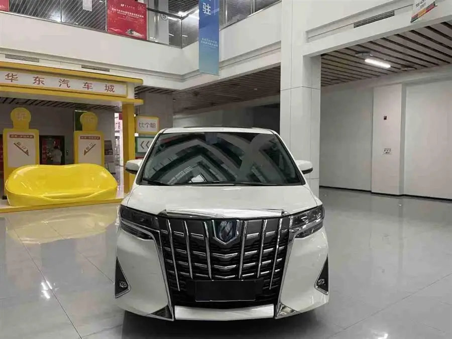 ألفارد 2021 بمحركين 2.5 لتر فئة فاخرة