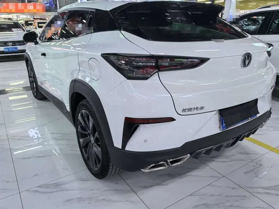 شانجان UNI-T 2020 1.5T الفاخرة