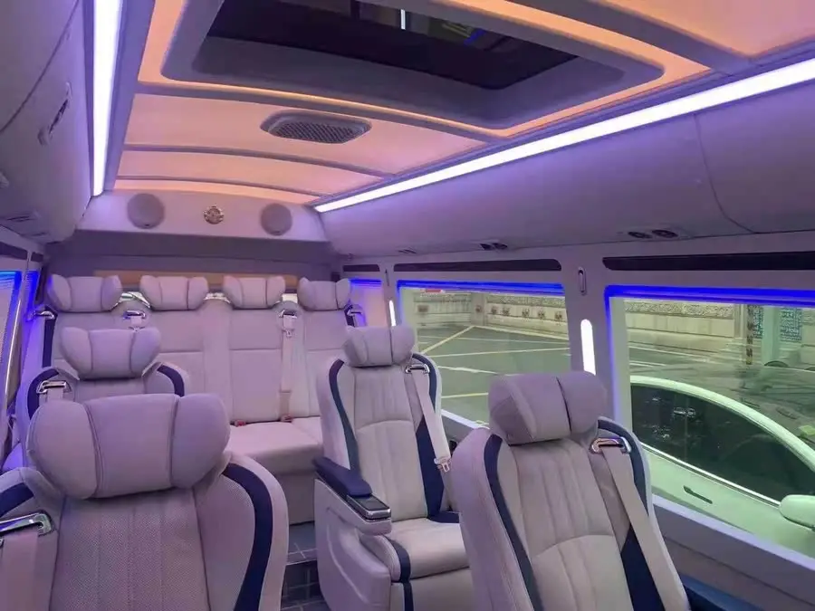 كودا 2019 سيارة فاخرة 4.0L GRB53L-ZCMEK سعة 20 مقعد 9GR