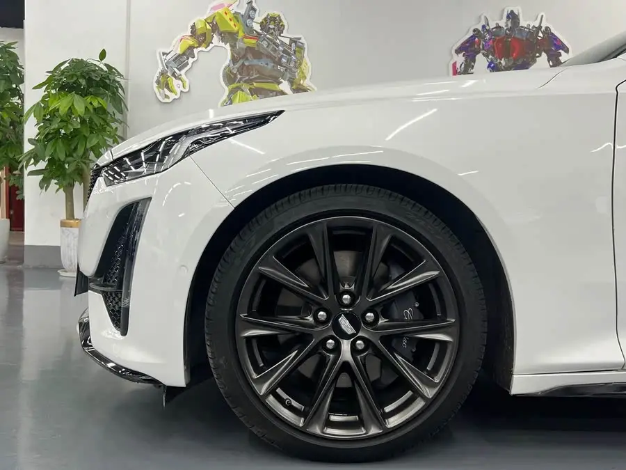 كاديلاك CT5 2021 28T بلاتينوم سبورت