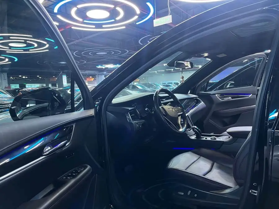 Cadillac XT6 2021 28T Six-Seat AWD Luxury