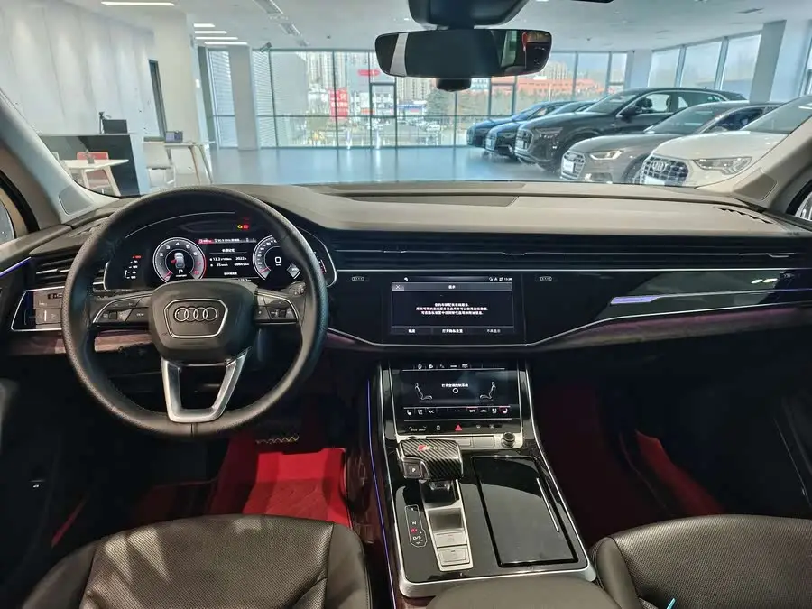 Audi Q7 2023 55 TFSI quattro S line Sport