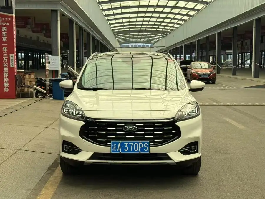 فورد إيسكيب 2020 إيكوبوست 245 دفع ثنائي إصدار يواشينغ