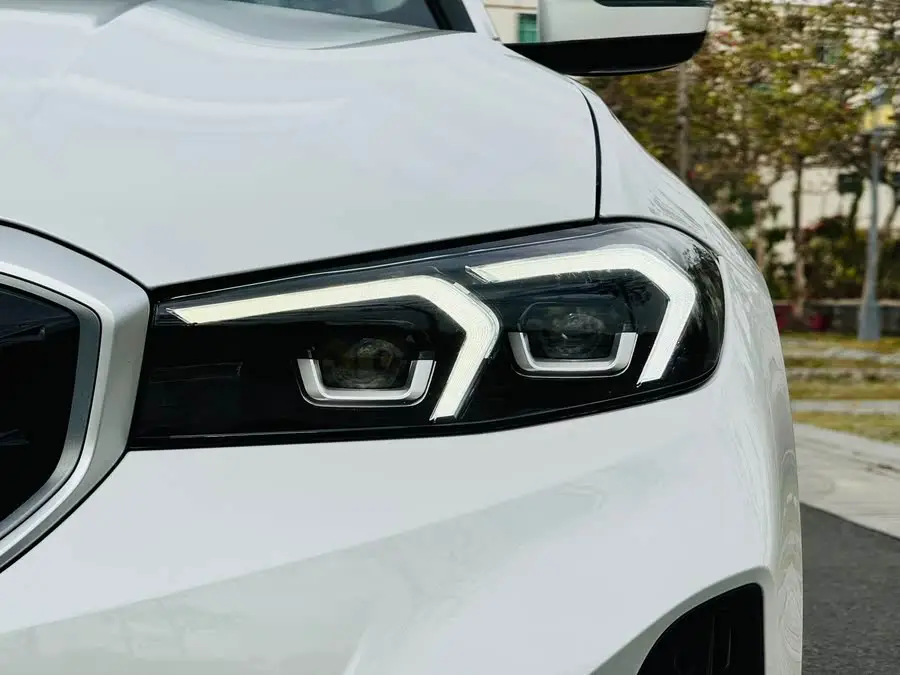 بي إم دبليو i3 2024 eDrive 35 L